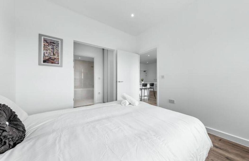 Апартаменты Airy 2Br Flat Delta London Dp332 Кройдон Экстерьер фото