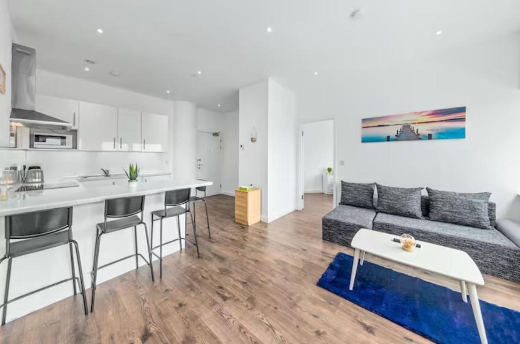 Апартаменты Airy 2Br Flat Delta London Dp332 Кройдон Экстерьер фото