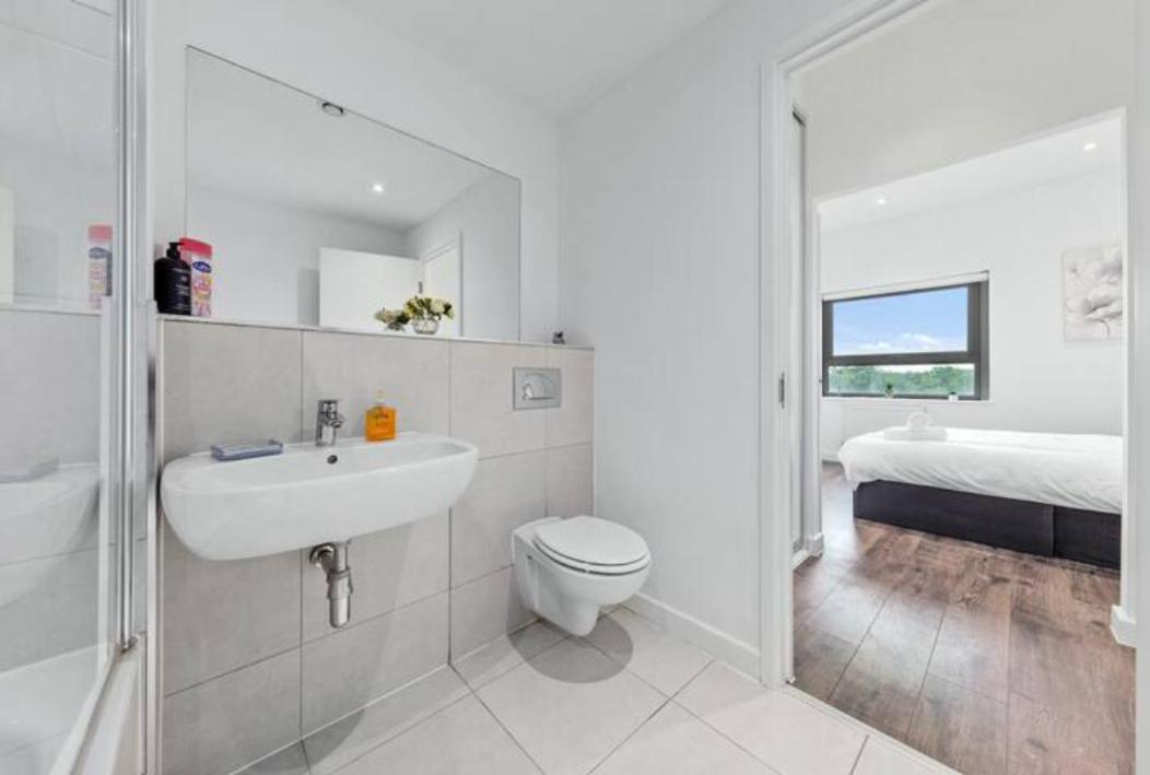 Апартаменты Airy 2Br Flat Delta London Dp332 Кройдон Экстерьер фото