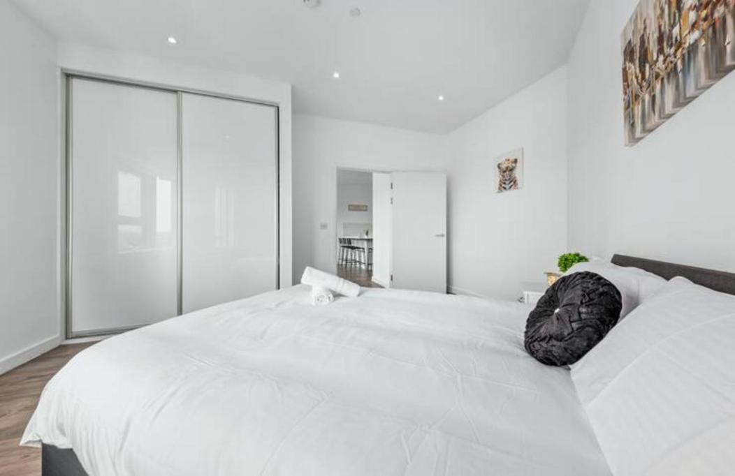 Апартаменты Airy 2Br Flat Delta London Dp332 Кройдон Экстерьер фото