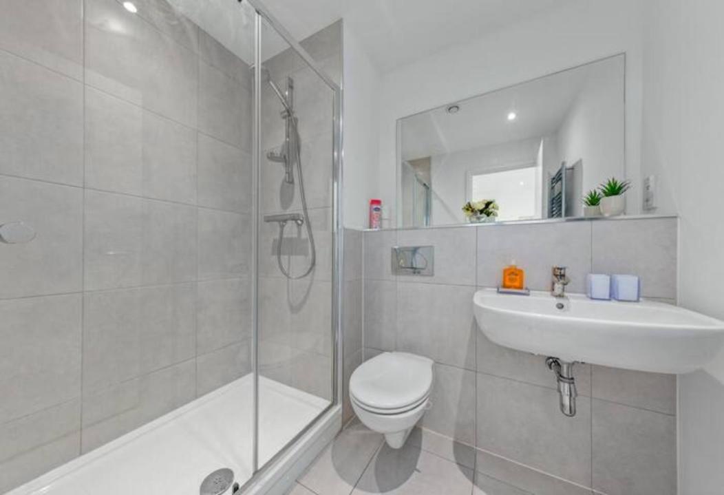 Апартаменты Airy 2Br Flat Delta London Dp332 Кройдон Экстерьер фото